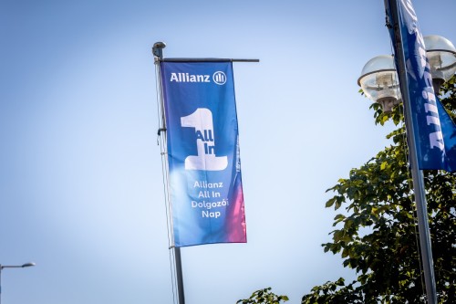Allianz All in Flag