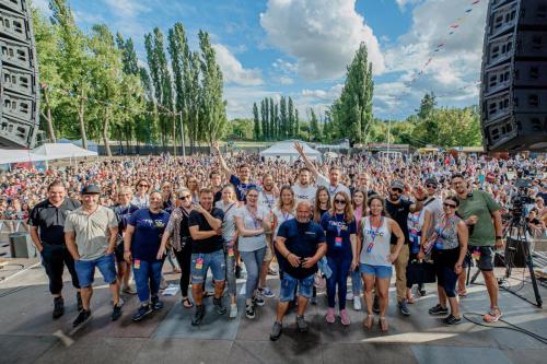 Az MCC Feszt szervezői csapatával